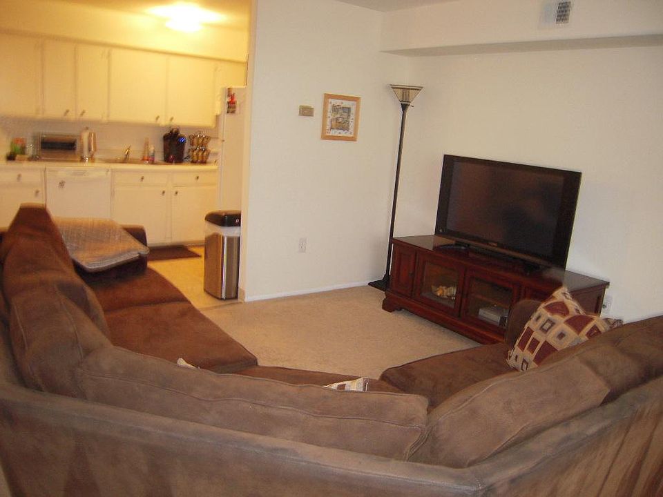 1st image of 4614 Silverwood St