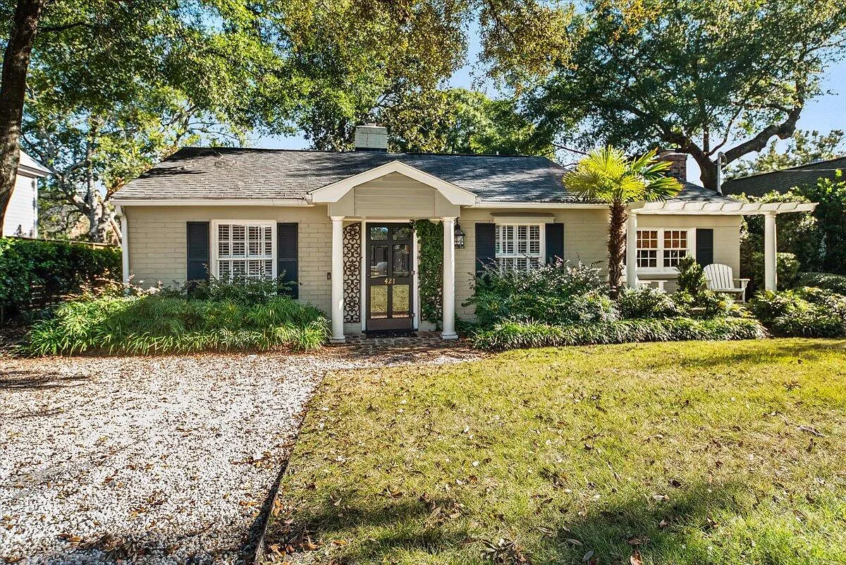 Building Photo - 421 McCants Dr