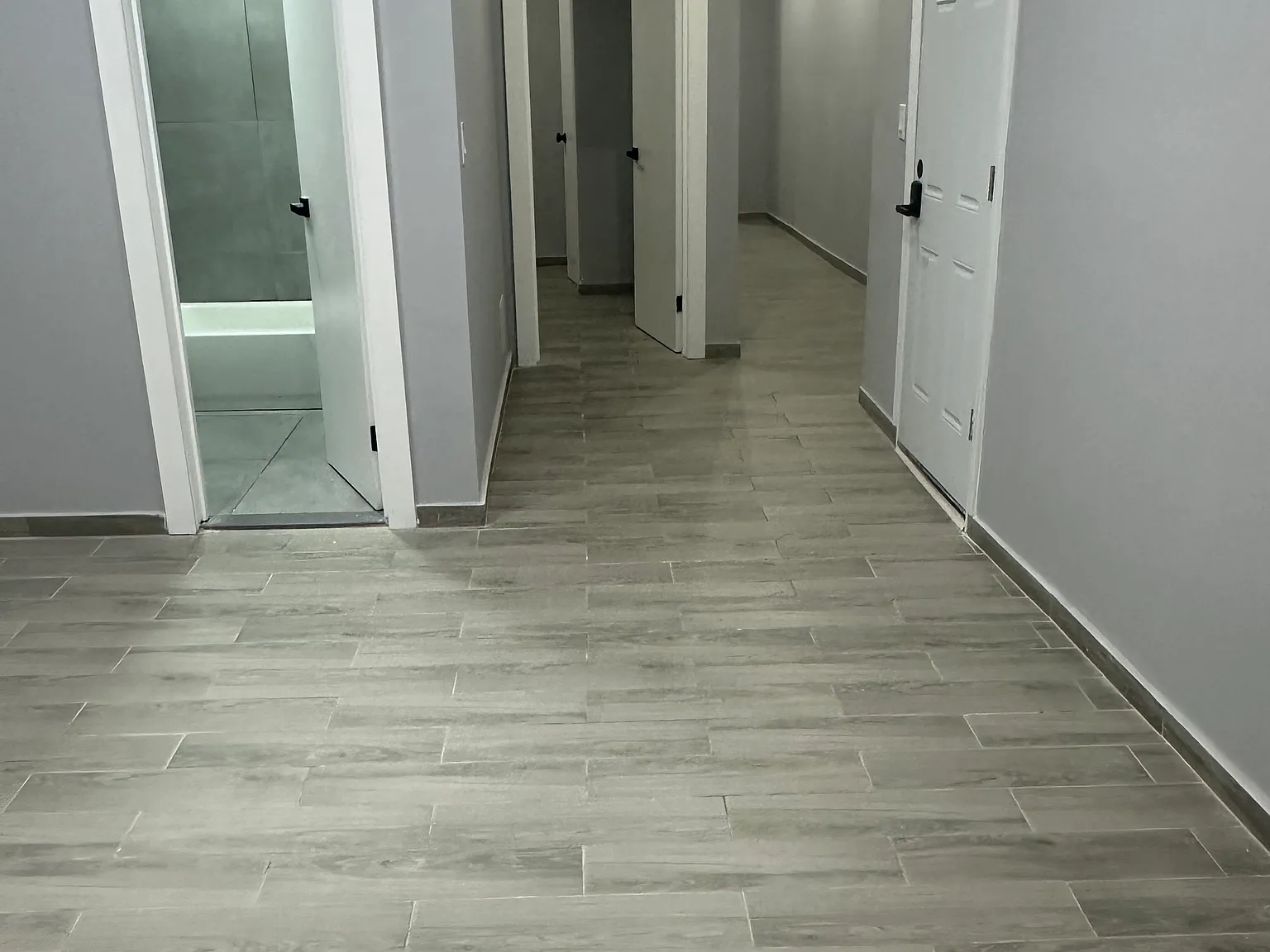3 bed, $3,800 — Photo 1