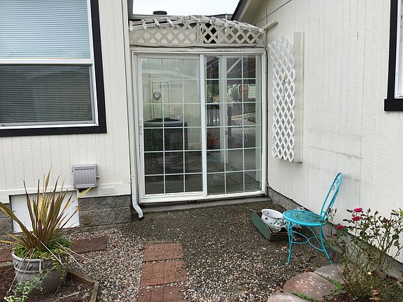 Entrance to back yard