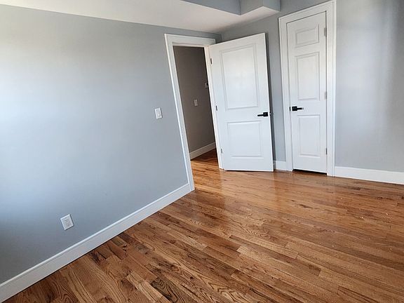 3rd image of 435 Washington Ave APT 2