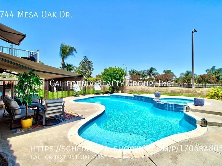 8744 Mesa Oak Dr — Photo 38