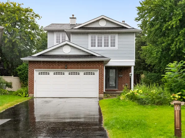41 Hawley Cres, Ottawa, ON K2M 1T5