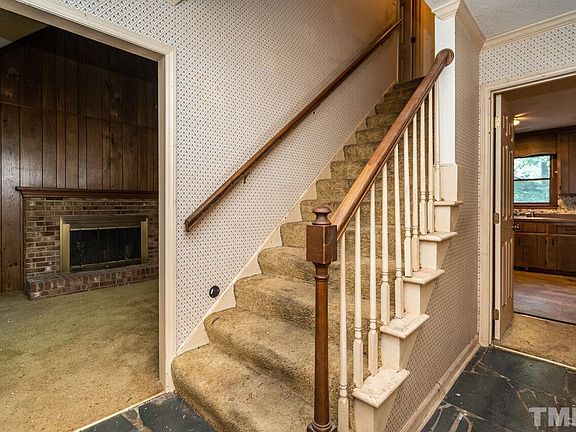 4th image of 312 King Charles Ln