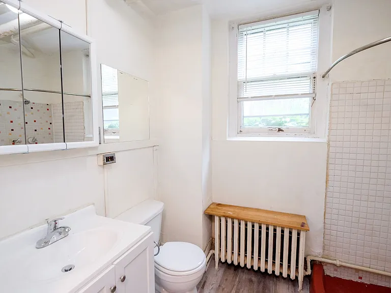 Grand Apartments | 3749 — Photo 18
