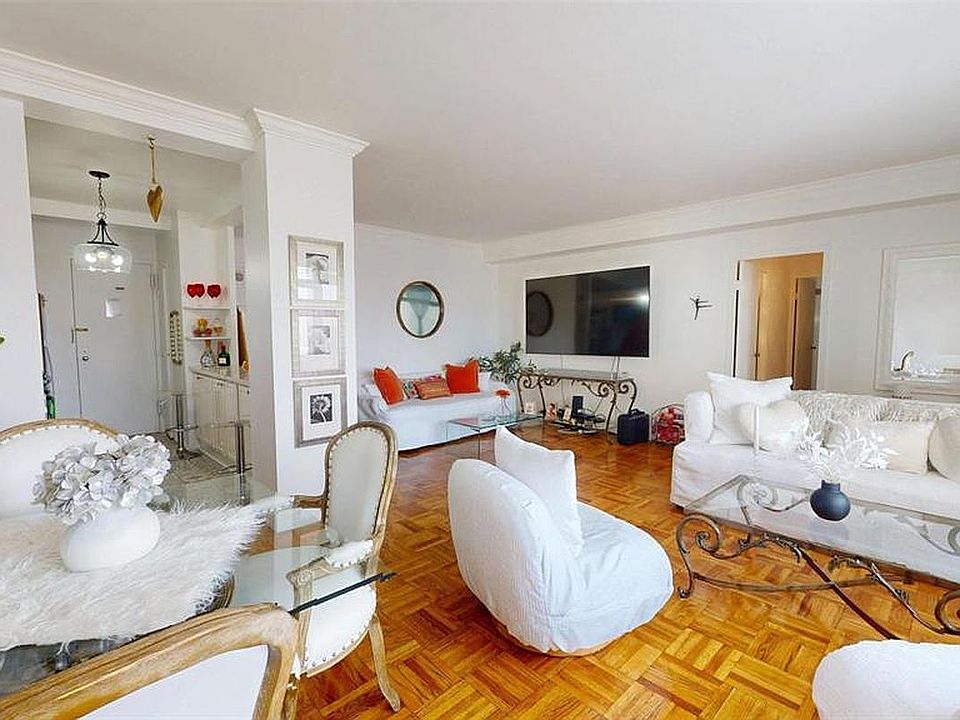 1st image of 3 Fordham Hill Oval APT 8B