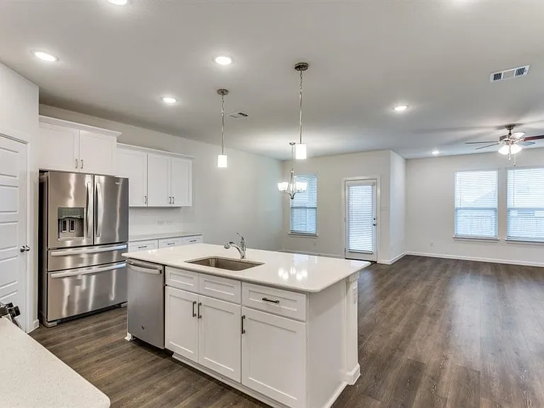5432 Wedge Wood Dr — Photo 3