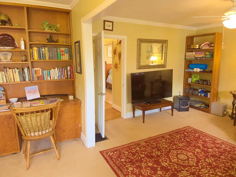 1831 Oxford Ave SW #D — Photo 7