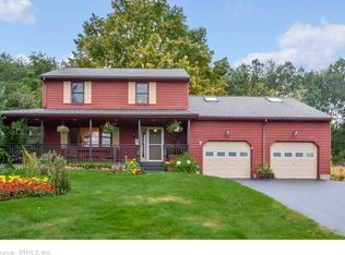 7 Farmview Ln, Granby, CT 06035
