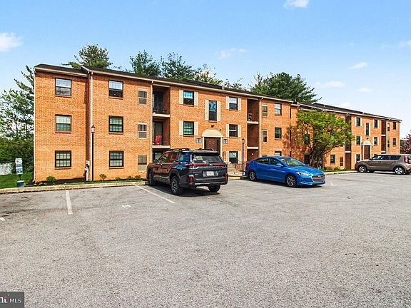 2nd image of 3311 Valley Dr #3311