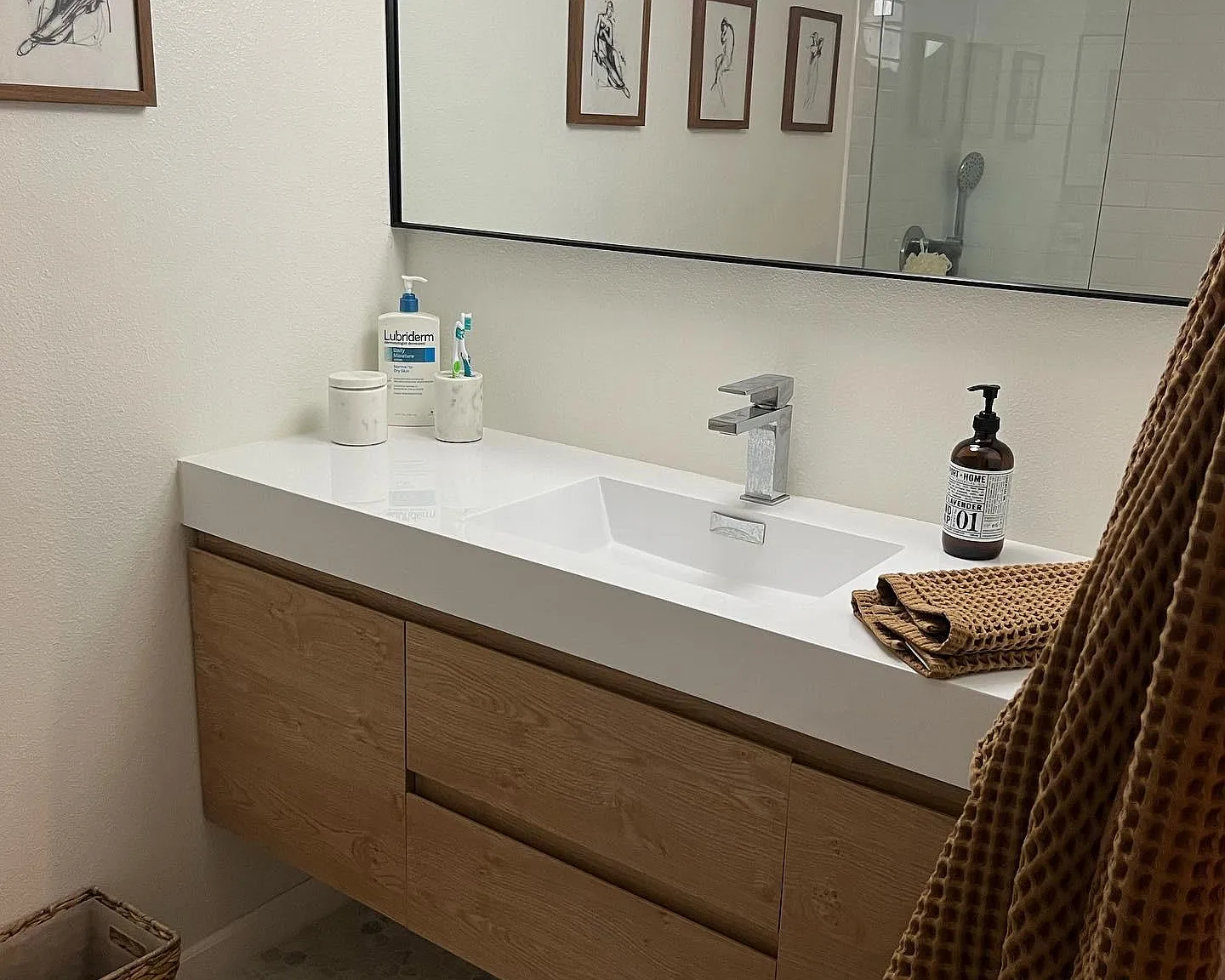2 bed, 2.5 bath, 1632 sqft, $2,400 — Photo 2