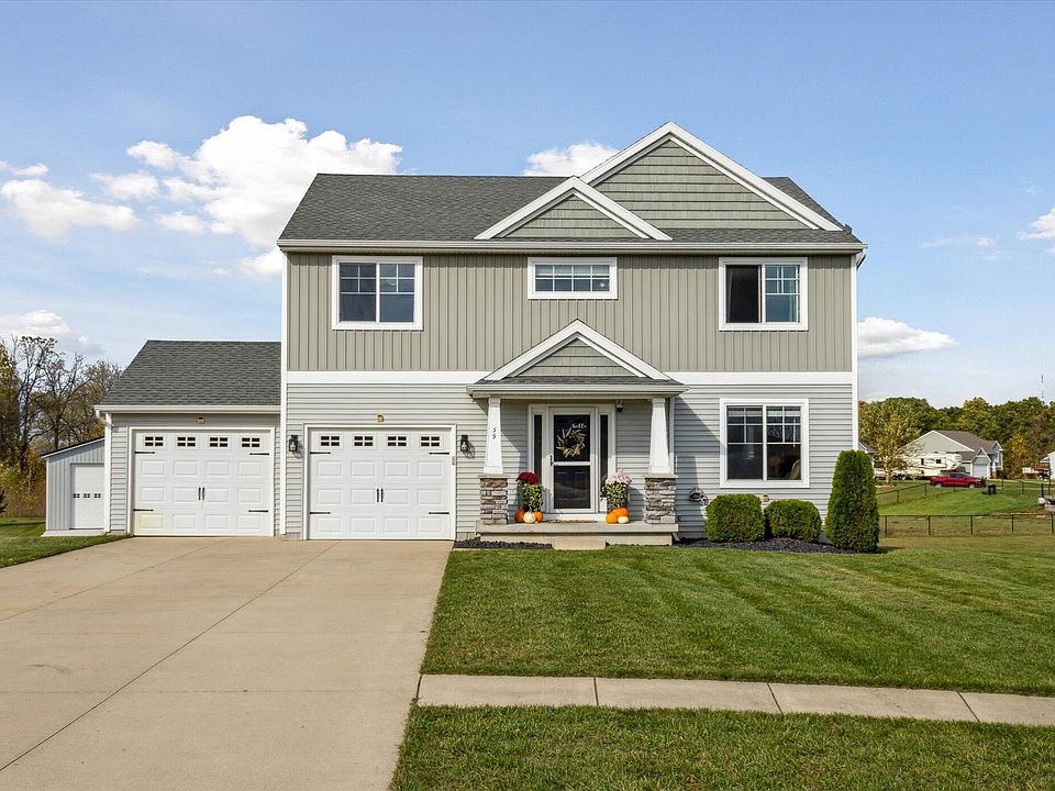 1st image of 39 Browning Dr