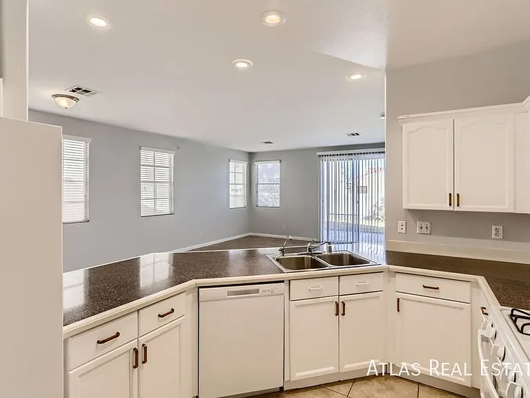 1168 Dana Maple Ct — Photo 5