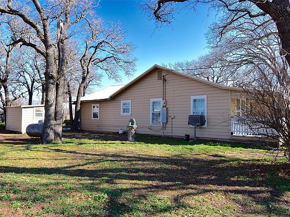 3rd image of 450 E County Road 423