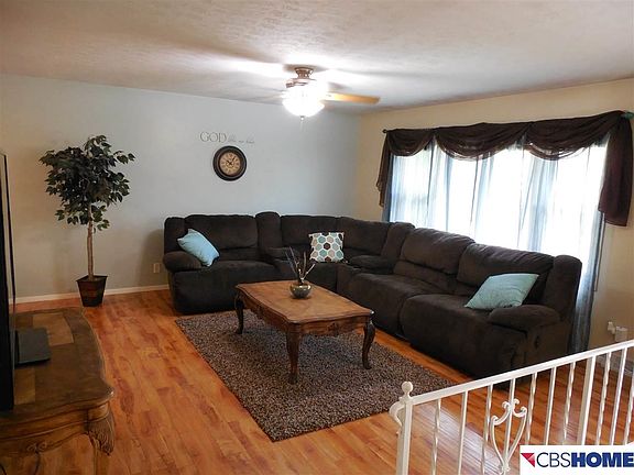 4th image of 1006 Somerset Dr