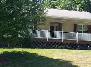 18 Mosers Pl, Candler, NC 28715