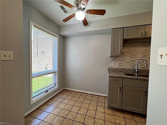 3rd image of 4025 Oak Moss Ct #1