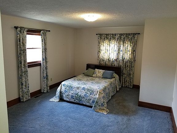 5th image of 317 Church St