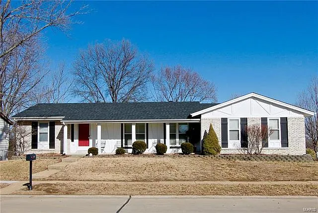 1345 Green Elm Dr photo 1