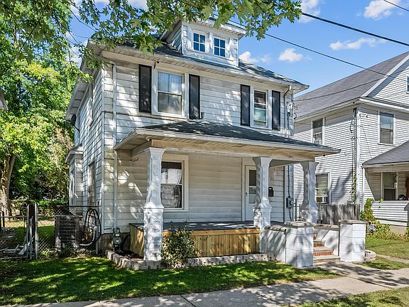 3rd image of 147 Carhart St