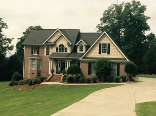 208 Hillside Dr, Rocky Face, GA 30740