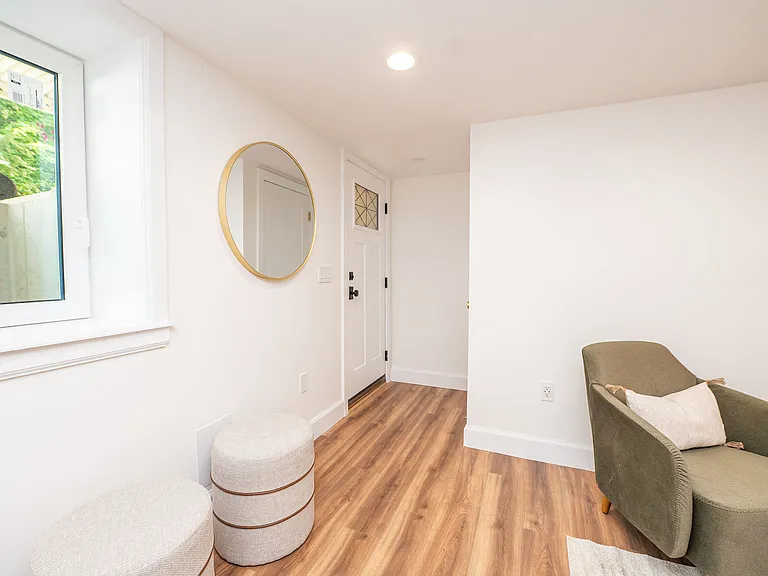 2146 E Browning Ave #1 — Photo 10