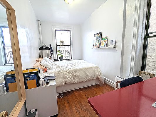 4th image of 57 W 105th St APT 5B