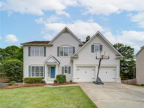 5715 Kennemore Dr, Alpharetta, GA 30004