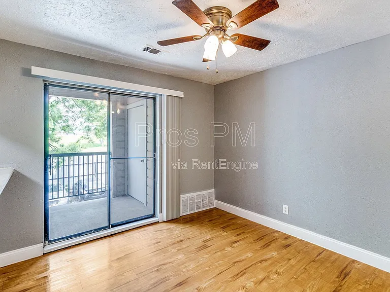 2354 Little Pocket Rd #B — Photo 8