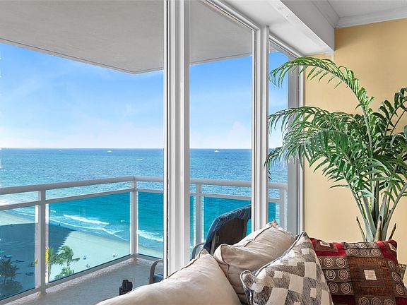 5th image of 3430 Galt Ocean Drive #1205