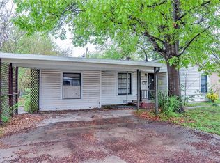 207 E 7th St, Kaufman, TX 75142