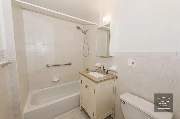 Rented by Signature Property Realty | media 18