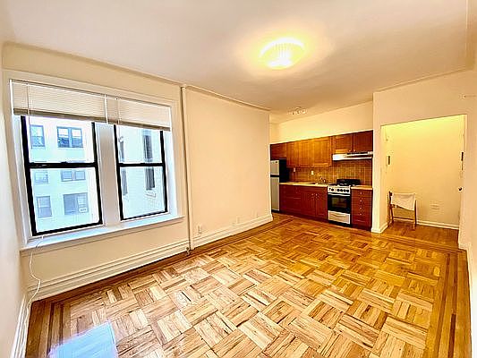 2nd image of 8735 Bay Pkwy #417