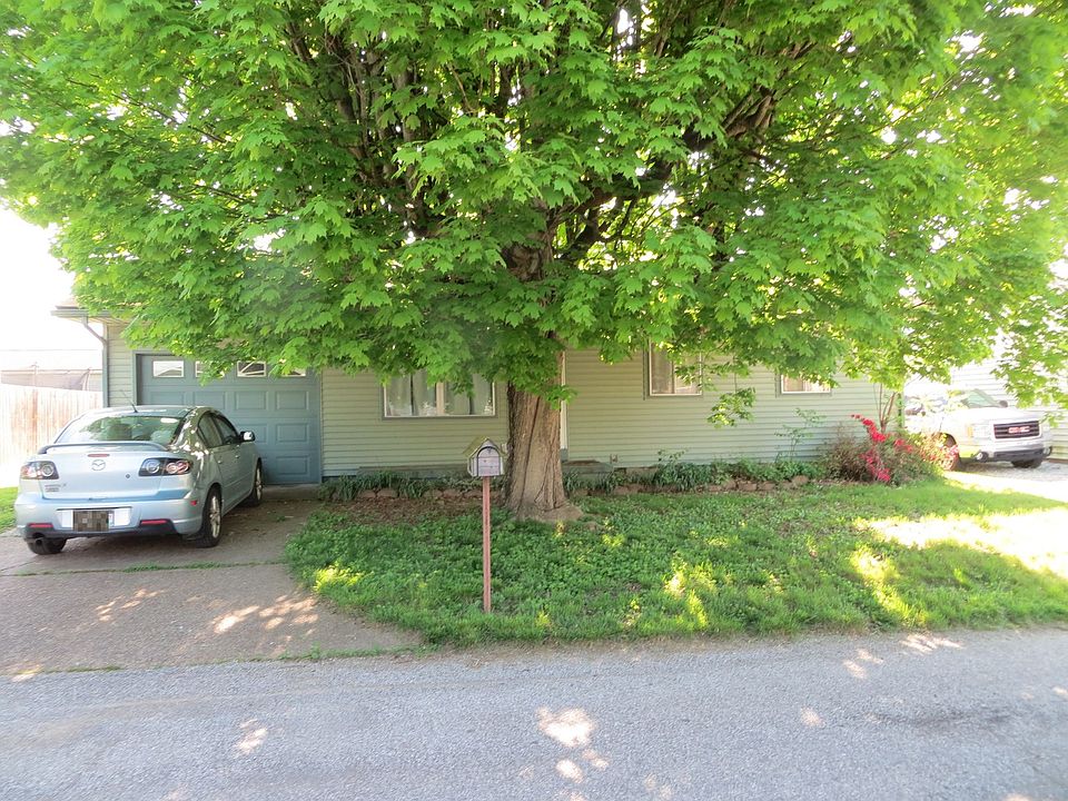 1st image of 122 Martin Dr