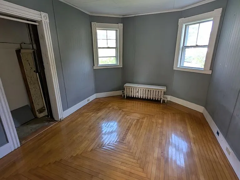 59 Oak St — Photo 16