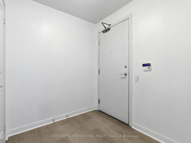 25 Town Centre Ct #3208 — Photo 22