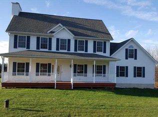 19 Butler Ln, Rock Tavern, NY 12575