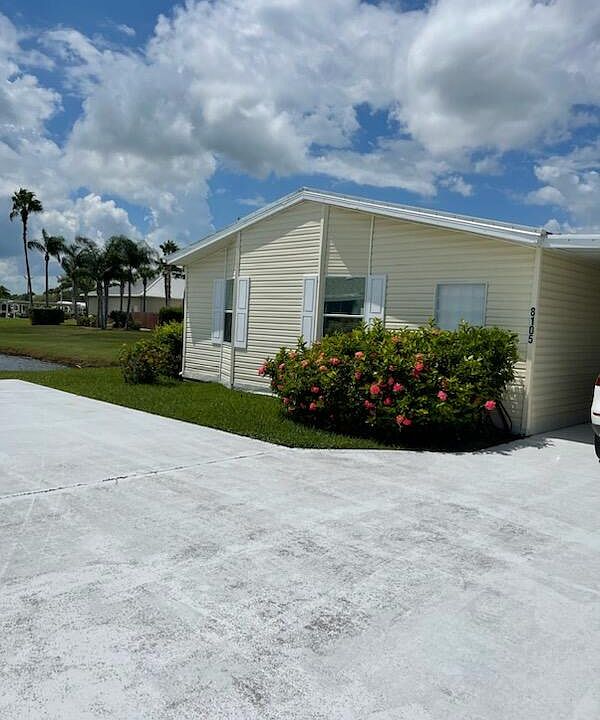 1st image of 8105 Meadowlark Lane