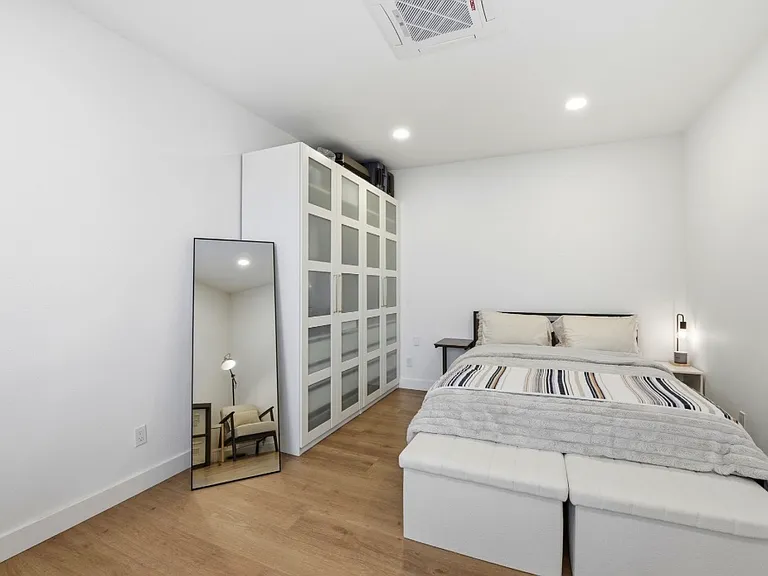641 Toyon Ave #3 — Photo 8