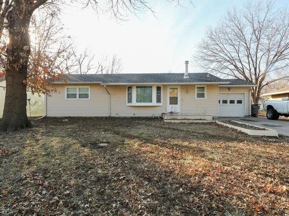 919 Henry St, Emporia, KS 66801