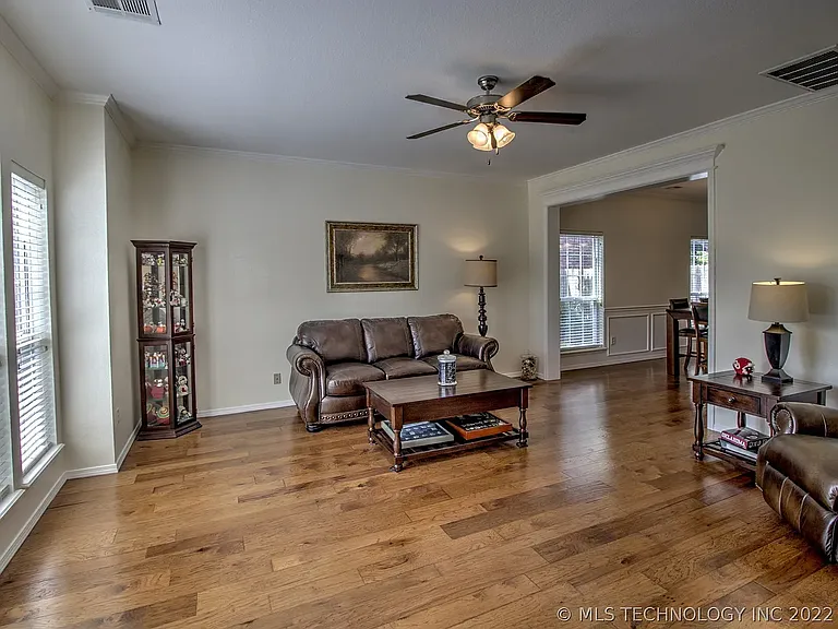 2422 S Redwood Pl — Photo 20