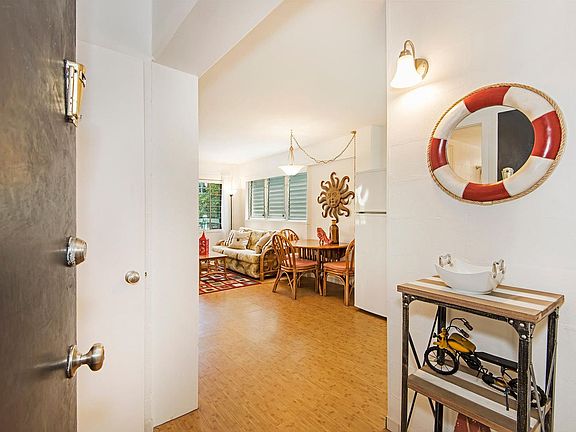 2nd image of 2957 Kalakaua Ave APT 201