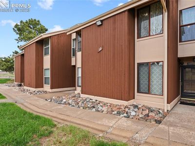 4557 N Carefree Cir, Colorado Springs, CO, 80917