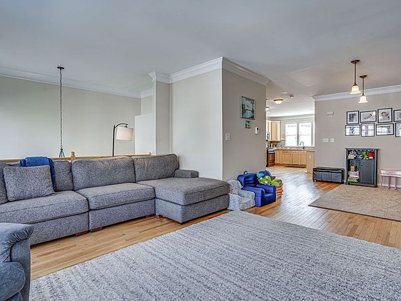 5th image of 6447 Sutcliffe Dr