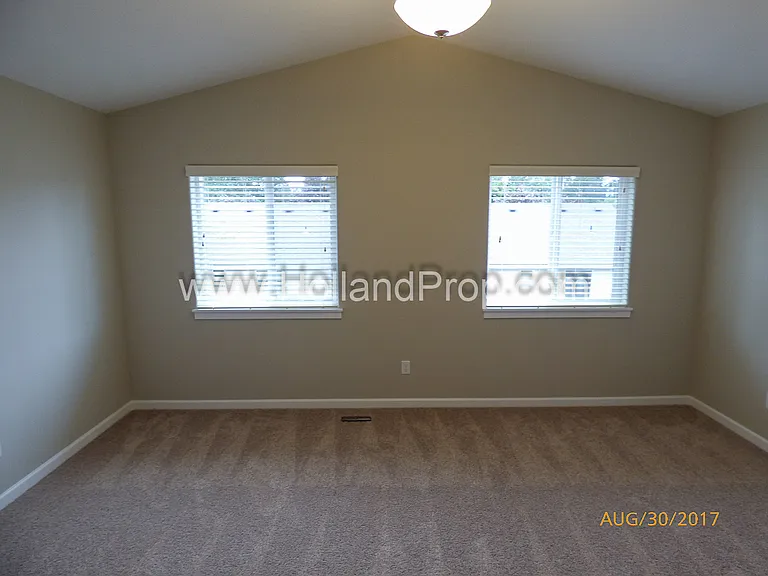 18390 Annamae Ln — Photo 18