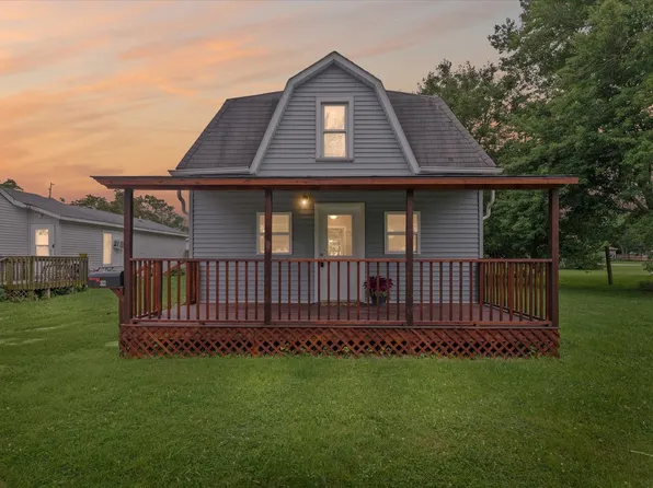 322 E Spruce St, Paxton, IL 60957