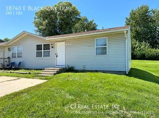 18740 E Blackhawk Trl, Independence, MO 64056