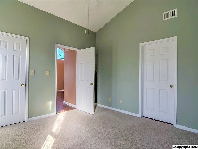 192 Waters Edge Ln — Photo 8