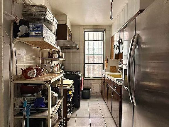3rd image of 875 59th St