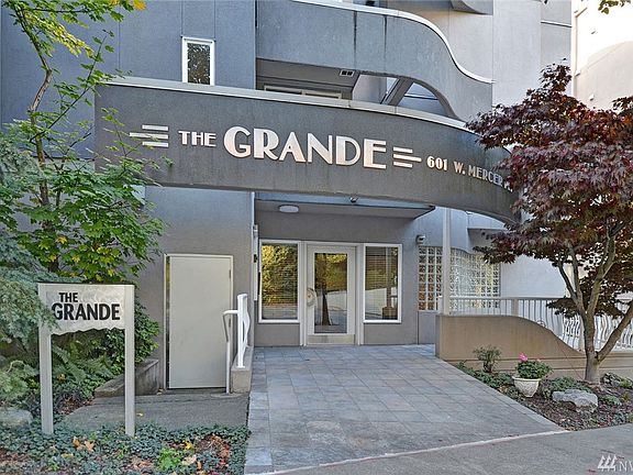 3rd image of 601 W Mercer Pl APT 205